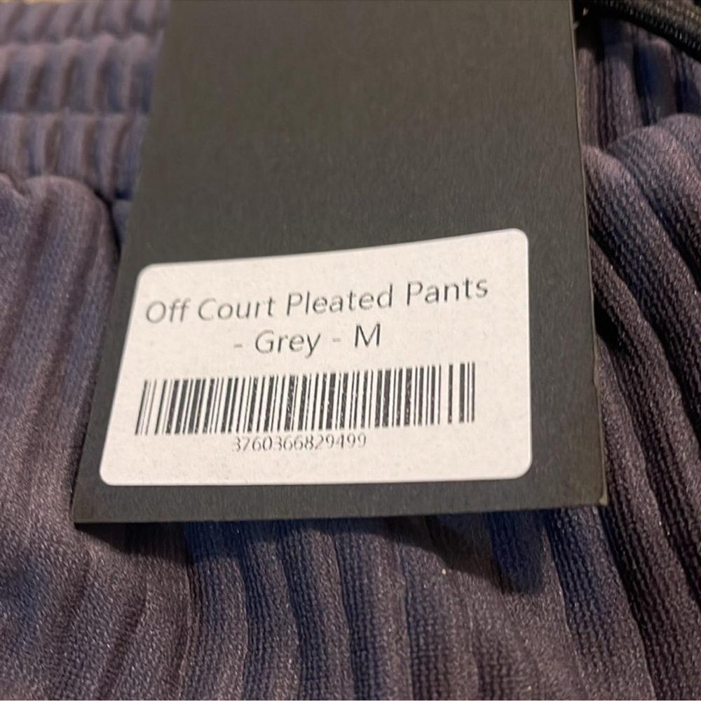 BENKLARK OFF COURT PLEATED PANTS GREY NWT - Picture 3 of 5